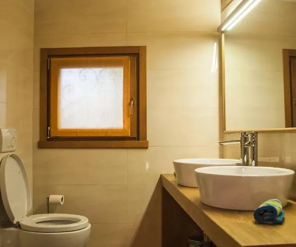 Corte Antica Con Splendida Jacuzzi * בלאג'יו