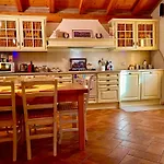 شقة Corte Antica Con Splendida Jacuzzi *