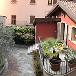 Corte Antica Con Splendida Jacuzzi شقة