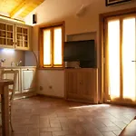 شقة Corte Antica Con Splendida Jacuzzi بيلاجيو