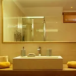 Corte Antica Con Splendida Jacuzzi شقة